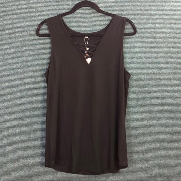 For Kitty Rescue! Feiersi Black Tank Top, Cross Cross Neckline - Picture 5 of 12